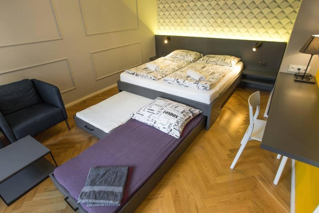 Design Studio Andel, All Historical Sights Walkable Prague Exterior photo