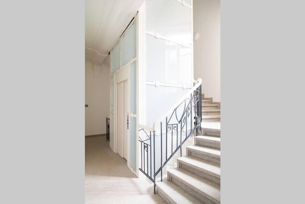Design Studio Andel, All Historical Sights Walkable Prague Exterior photo
