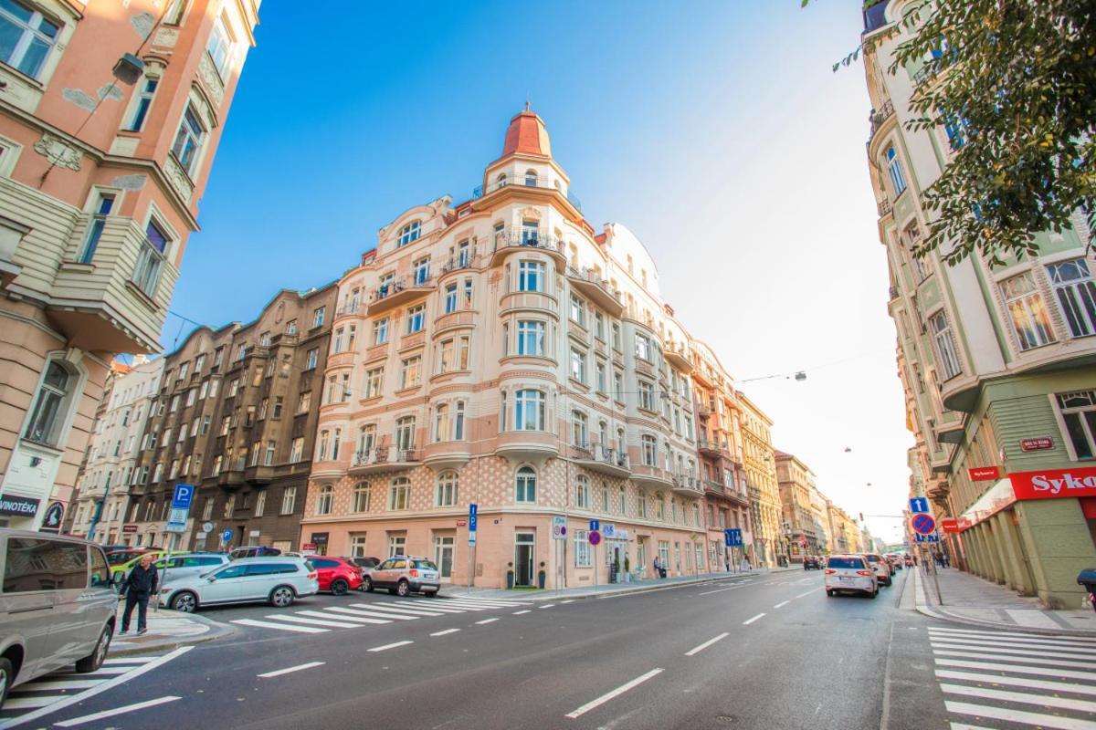 Design Studio Andel, All Historical Sights Walkable Prague Exterior photo